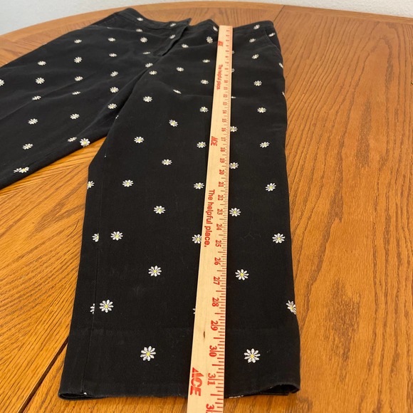 Kim Rogers Cropped Pants black Women Sz 12 slightly used - Picture 2 of 9